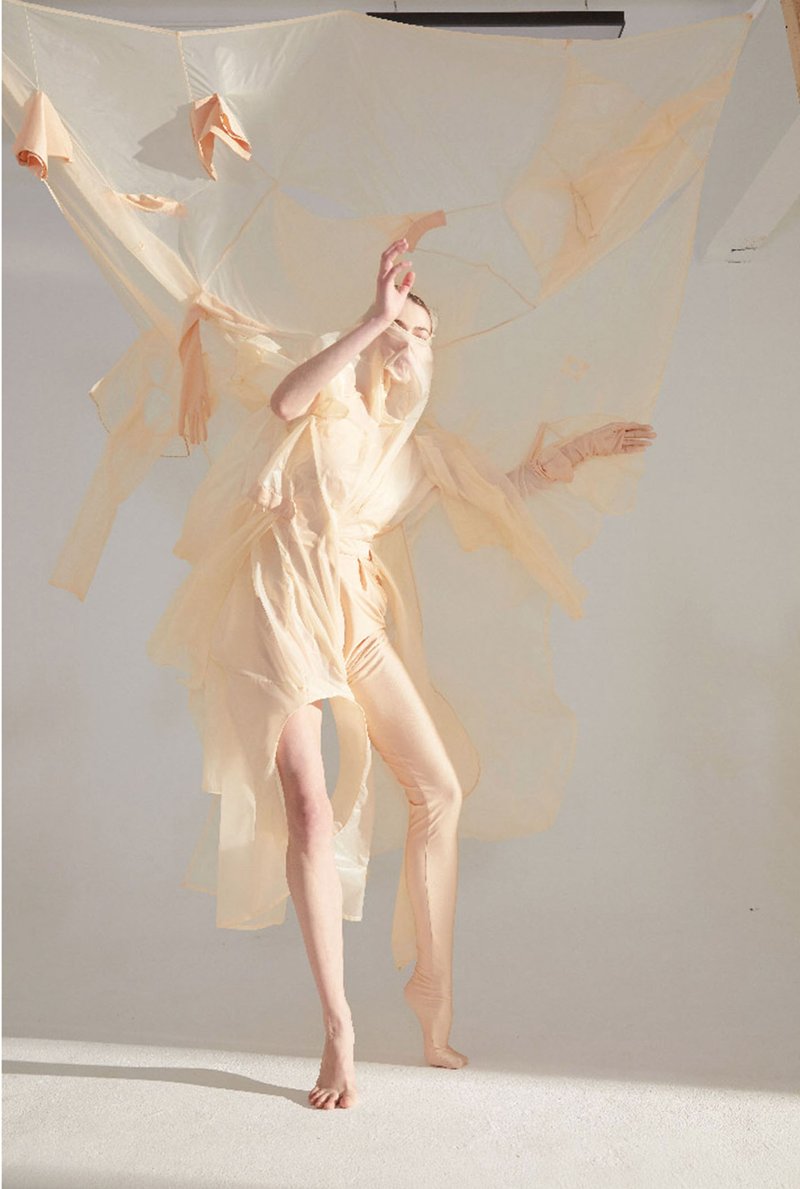 Fourteen Dancing Body Fragments